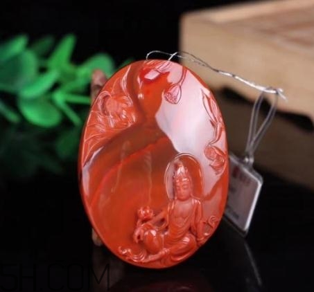 南紅瑪瑙可以泡水嗎？南紅瑪瑙能沾水嗎？