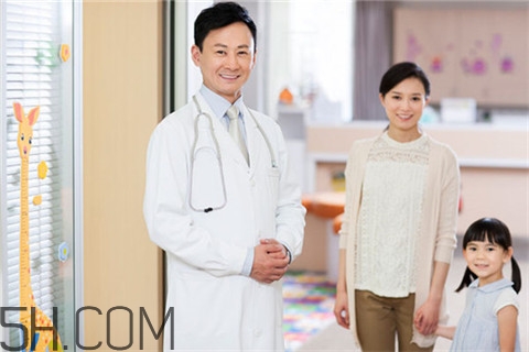 冠心病對眼睛有影響嗎？冠心病有生命危險嗎？