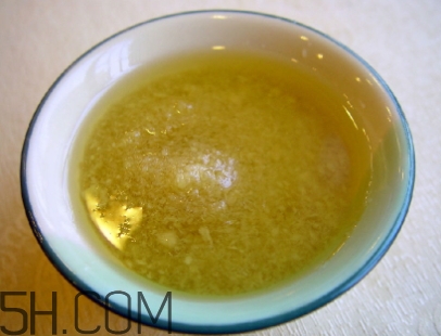 佰草世家生發(fā)是真的嗎？佰草世家頭發(fā)增長(zhǎng)液有用嗎