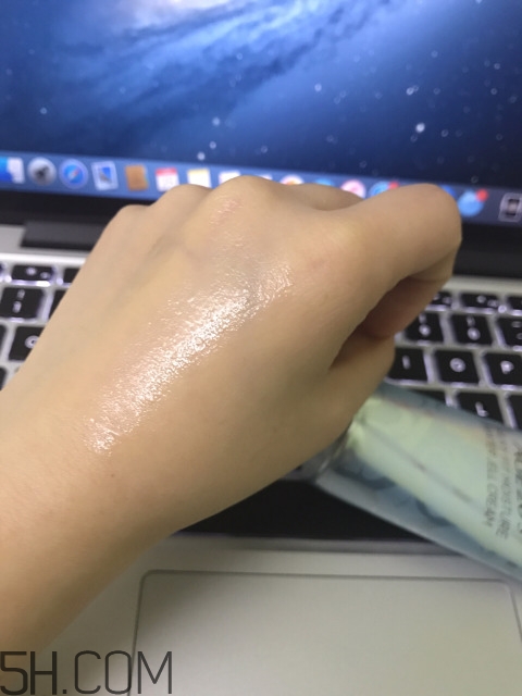 愛(ài)敬藍(lán)色氣墊怎么樣？愛(ài)敬和vant氣墊對(duì)比
