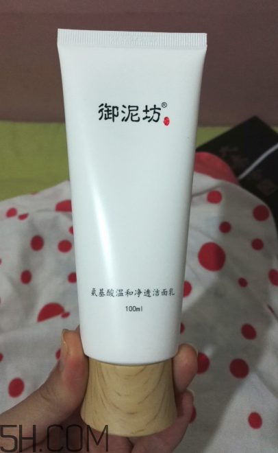 御泥坊洗面奶是皂基嗎？御泥坊洗面奶怎么用？