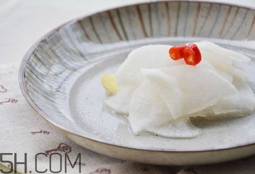 塑料瓶可以泡酸蘿卜嗎？泡蘿卜需要多少水和白醋