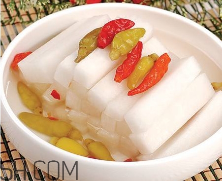 泡蘿卜用自來水還是冷開水？泡蘿卜的功效與作用