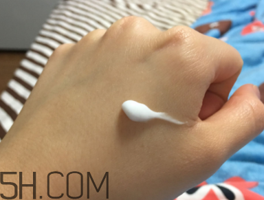 露得清身體乳怎么樣？露得清身體乳好用嗎？