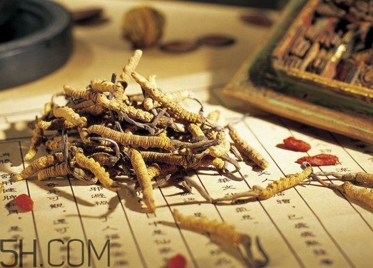 中藥可以和西藥一起吃嗎？中藥不能用什么鍋熬