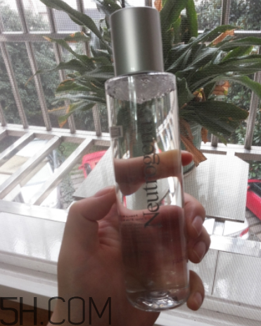 露得清保濕亮膚液怎么樣？露得清保濕亮膚液好用嗎？