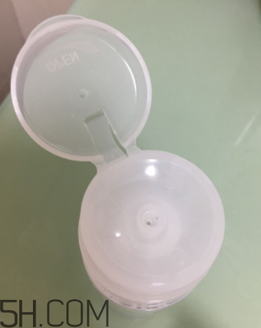 露得清卸妝水怎么用？露得清卸妝水多少錢？