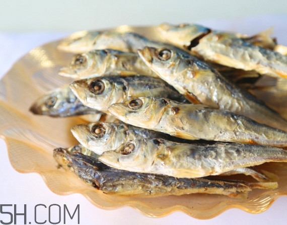 咸魚是不是海鮮？咸魚是不是咸水魚？