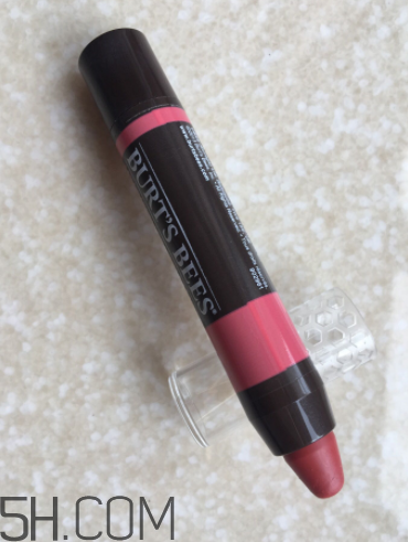 小蜜蜂唇膏筆怎么樣？小蜜蜂唇膏筆好用嗎？