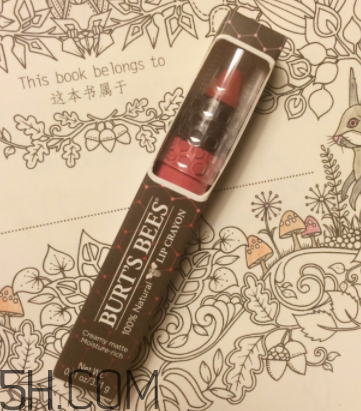 小蜜蜂唇膏筆多少錢？小蜜蜂唇膏筆很貴嗎？