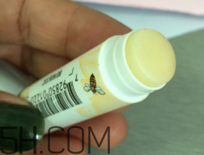 小蜜蜂細致修護唇膏怎么樣？好用嗎？