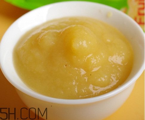 蘋(píng)果泥為什么是紅色的？蒸熟的蘋(píng)果泥和生蘋(píng)果泥有區(qū)別嗎