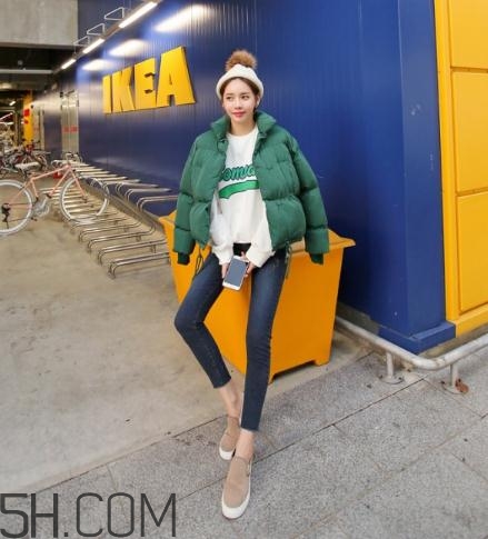 綠色羽絨服怎么搭配？綠色羽絨服搭配圖片
