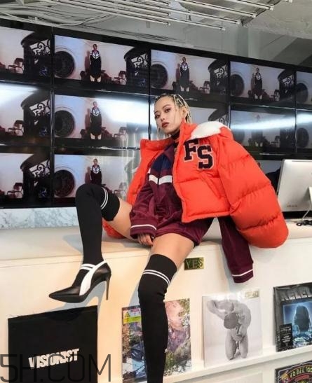 羽絨服怎么穿顯瘦？羽絨服怎么搭配不臃腫？