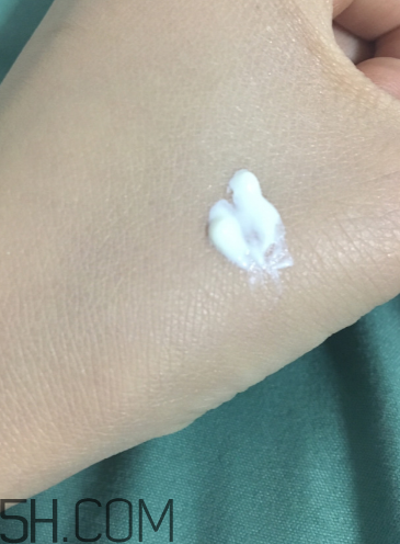 薇諾娜防曬霜需要卸妝嗎？薇諾娜防曬霜使用方法