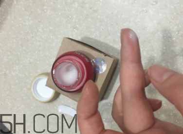 御泥坊紅石榴眼霜怎么樣？御泥坊紅石榴眼霜好用嗎？