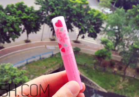 mistine變色草莓唇膏好用嗎？mistine變色草莓唇膏多少錢？