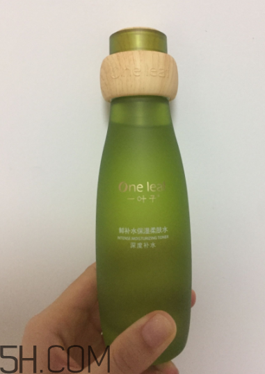一葉子鮮補(bǔ)水柔膚水怎么樣？一葉子鮮補(bǔ)水柔膚水好用嗎？