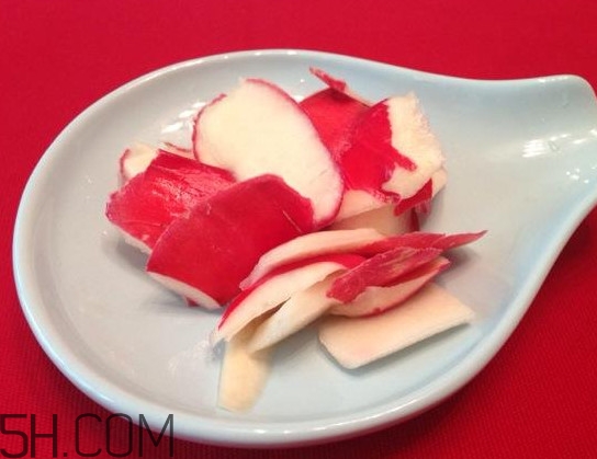 蘿卜皮和蘿卜肉哪個(gè)比較有營(yíng)養(yǎng)？醬泡蘿卜皮要加白糖嗎