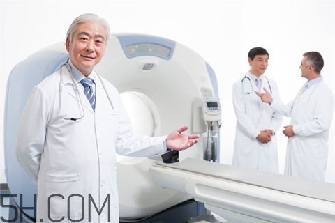 骨折需要打消炎針嗎？骨折打石膏多久能拆？