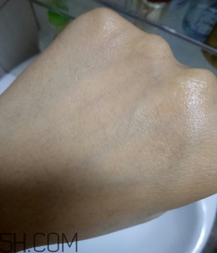 春紀(jì)洗面奶好用嗎？春紀(jì)潔面乳評測