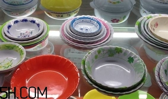 什么是仿瓷碗？仿瓷碗是塑料碗嗎？