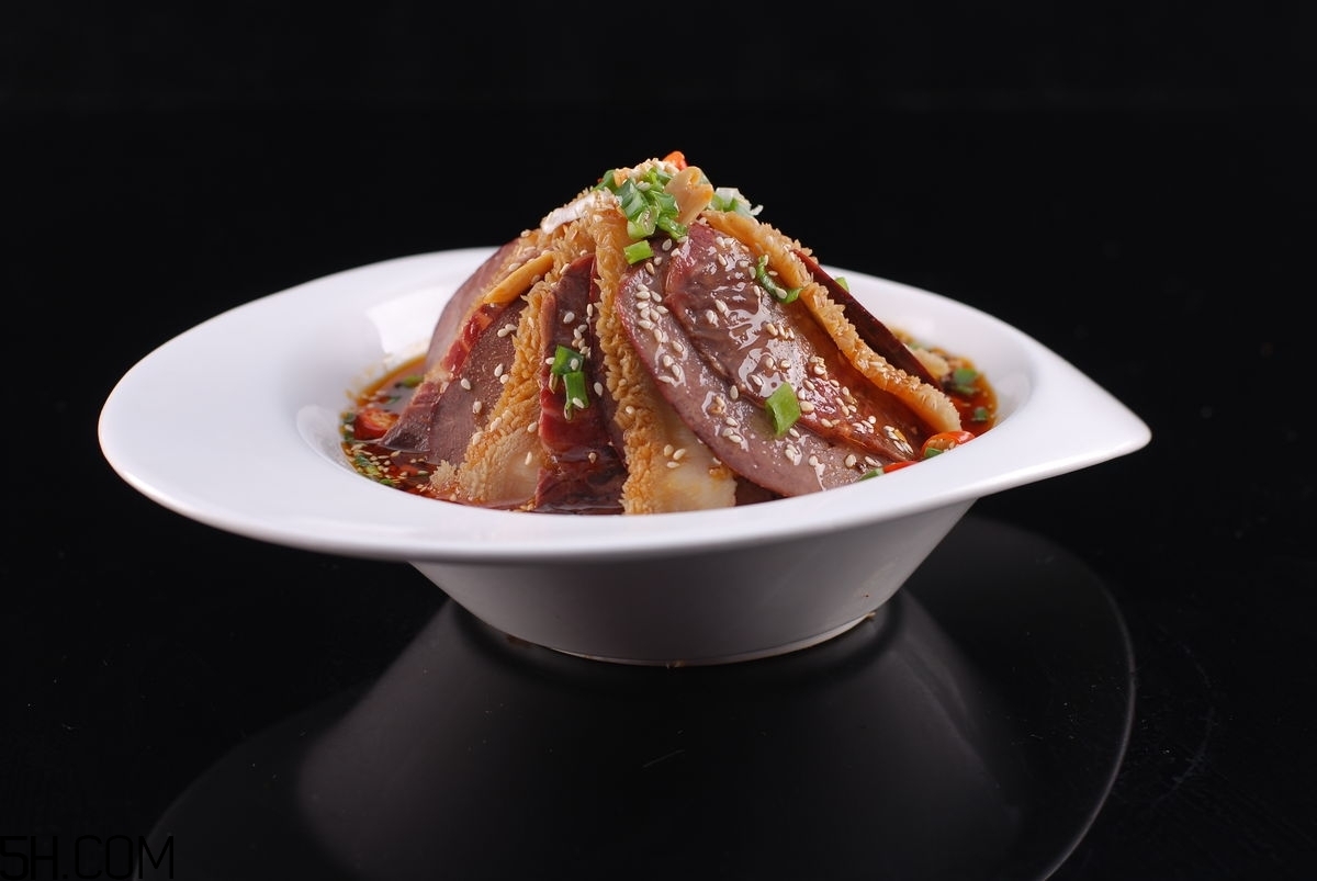 夫妻肺片用英文怎么說？為什么叫夫妻肺片？