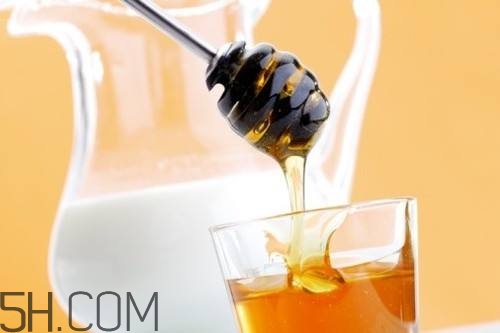 牛奶加蜂蜜的功效是什么？牛奶加蜂蜜可以減肥嗎？