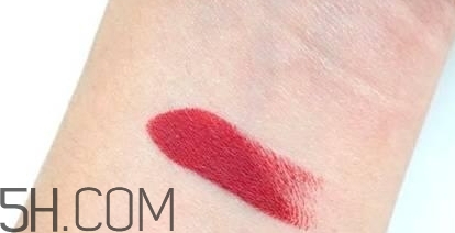 nars leslie張國榮色是什么顏色？nars leslie口紅試色