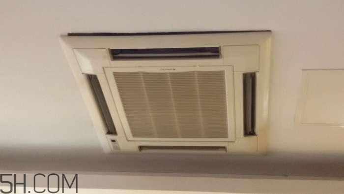 冬天用哪種類型的空調(diào)比較好？冬天用吸頂式空調(diào)好嗎？