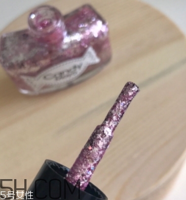 candy moyo和miss candy區(qū)別 膜玉和糖果小姐哪個好？