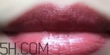 mac brick o la試色 mac brick o la是什么顏色？