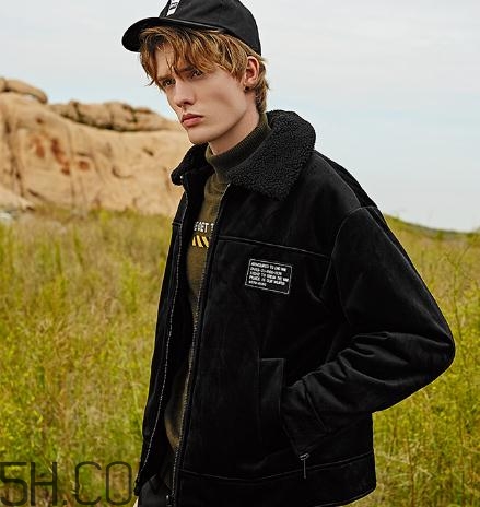 馬克華菲衣服貴嗎？馬克華菲的衣服多少錢(qián)？