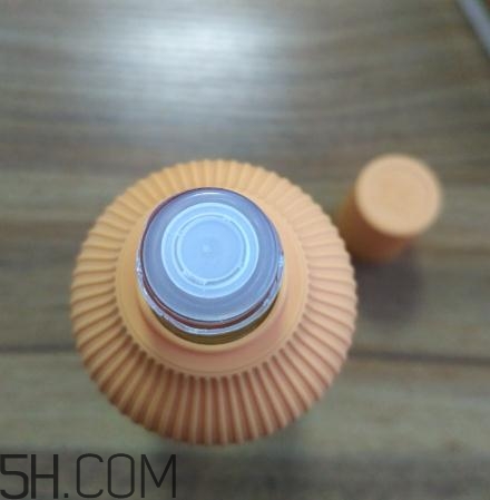 春紀咖啡煥膚菁華露好用嗎？春紀咖啡煥膚菁華露評測