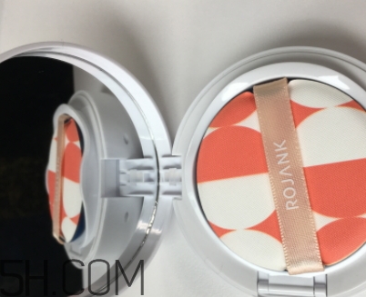 rojank茹妝這個牌子怎么樣？茹妝化妝品好用嗎？
