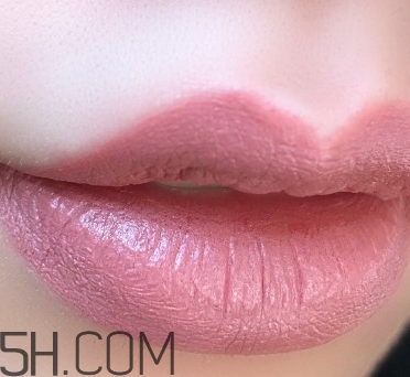 mac velvet teddy質(zhì)地干嗎？mac velvet teddy適合黃皮嗎