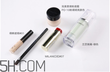 底妝怎么畫顯得干凈無(wú)暇