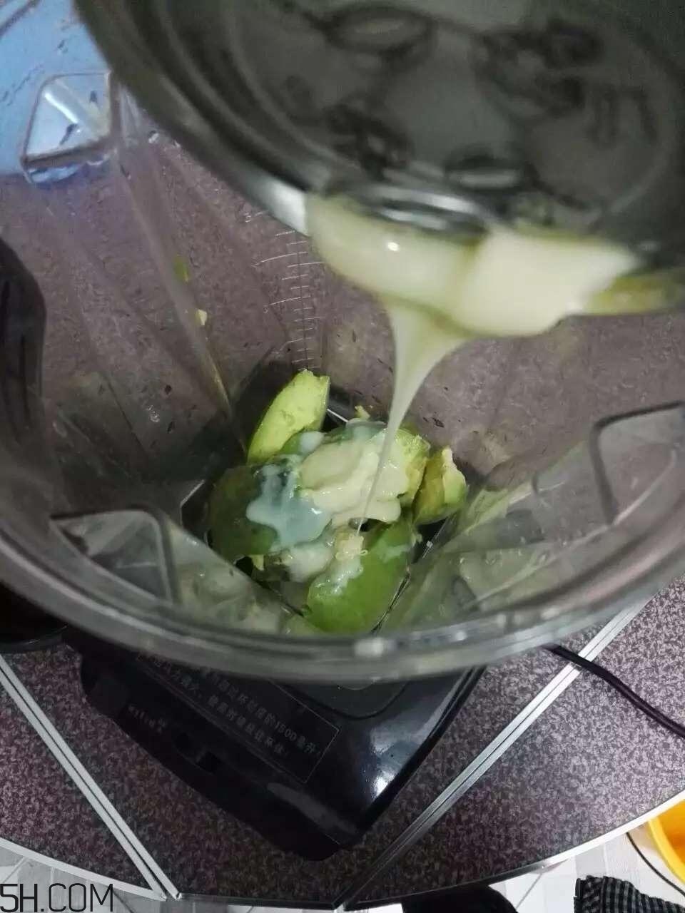 孕婦可以喝牛油果奶昔嗎？孕婦喝牛油果奶昔的好處？