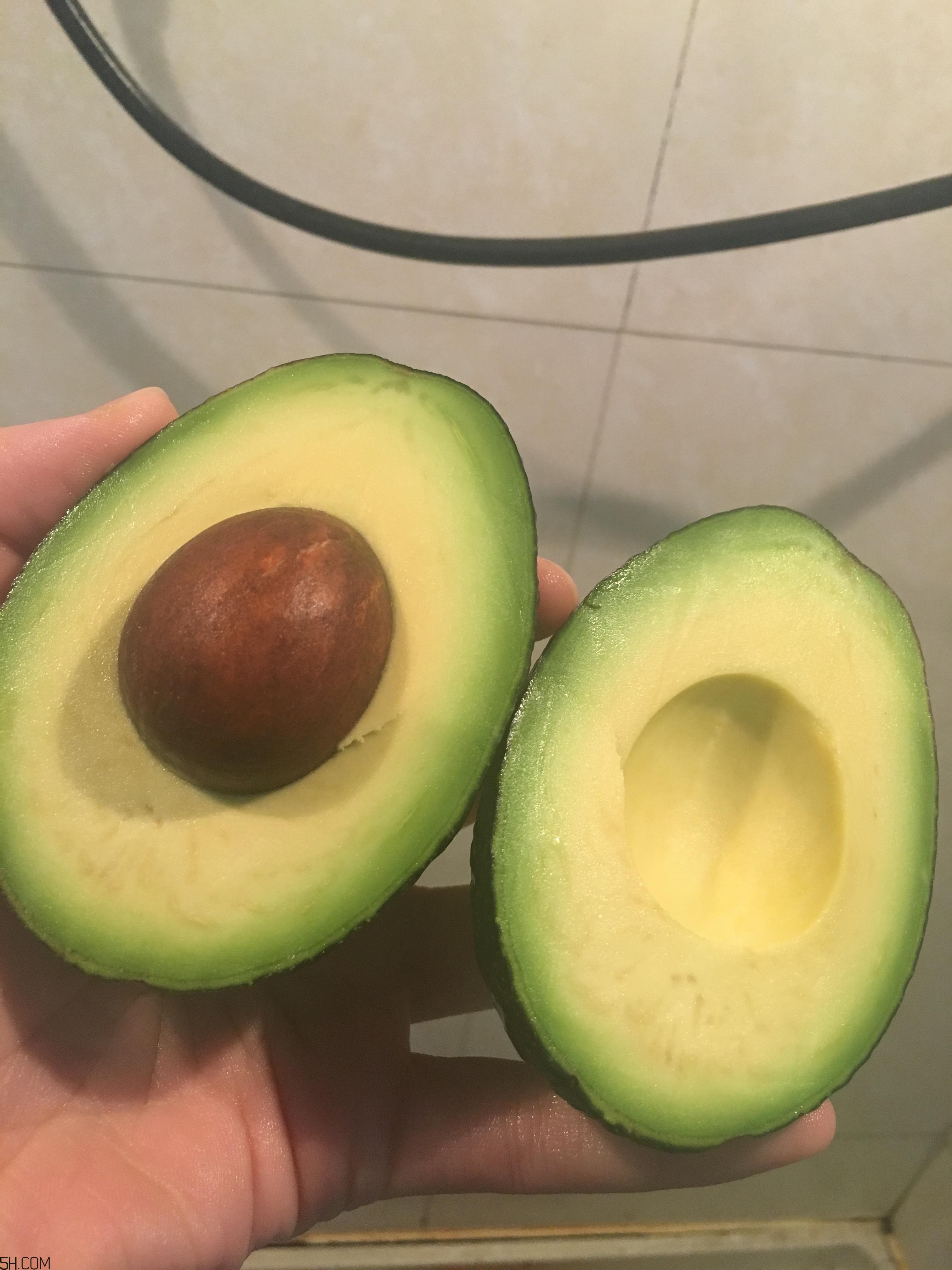 孕婦可以喝牛油果奶昔嗎？孕婦喝牛油果奶昔的好處？
