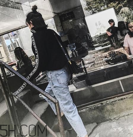 牛仔褲越洗越硬怎么辦？為什么牛仔褲洗完變硬？