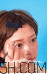 2018年眉毛流行什么顏色？2018眉毛流行色