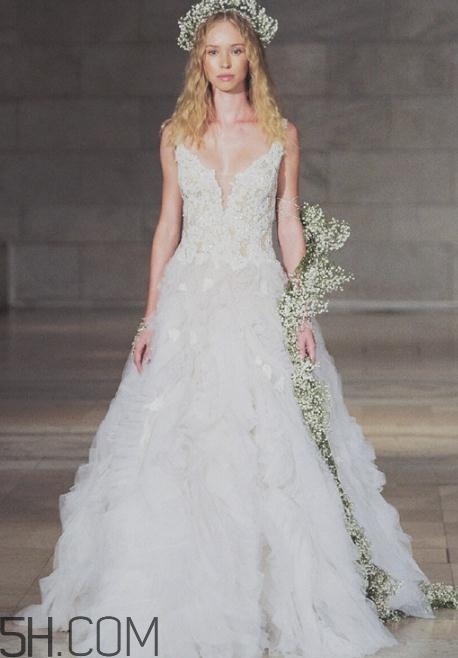 reem acra2018秋冬婚紗系列好看嗎_有哪些款式？