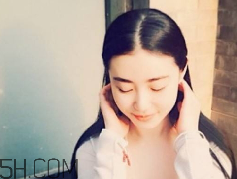 說(shuō)女生是咸魚(yú)什么意思 女生自稱咸魚(yú)什么意思