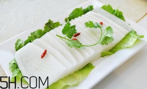 吃白蘿卜有哪些益處？白蘿卜的養(yǎng)生功效有哪些？