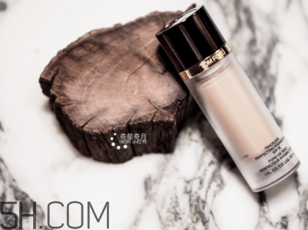 tom ford圓管粉底液怎么樣？tom ford圓管粉底液測評