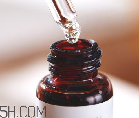 刷酸后皮膚要怎么修復(fù)？臉?biāo)⑺徇^度怎么修復(fù)