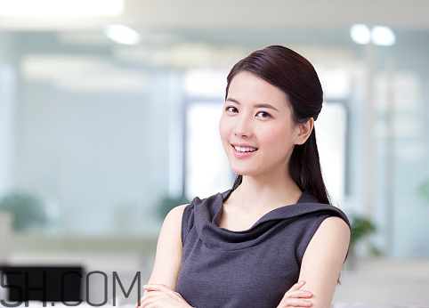 婦炎潔可以男人用嗎？婦炎潔可以去頭皮屑嗎？
