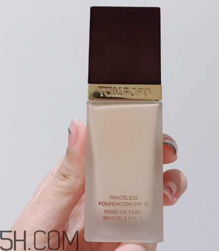 tom ford方管無(wú)痕無(wú)敵水潤(rùn)粉底液好用嗎 多少錢