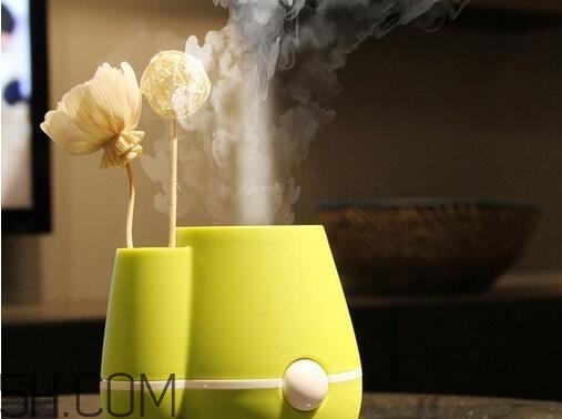 加濕器噴熱氣好嗎？加濕器噴熱氣好還是噴冷氣好？
