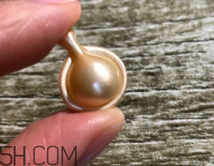 雅頓金膠適合什么膚質(zhì)？雅頓金膠適合油皮和混油皮嗎？
